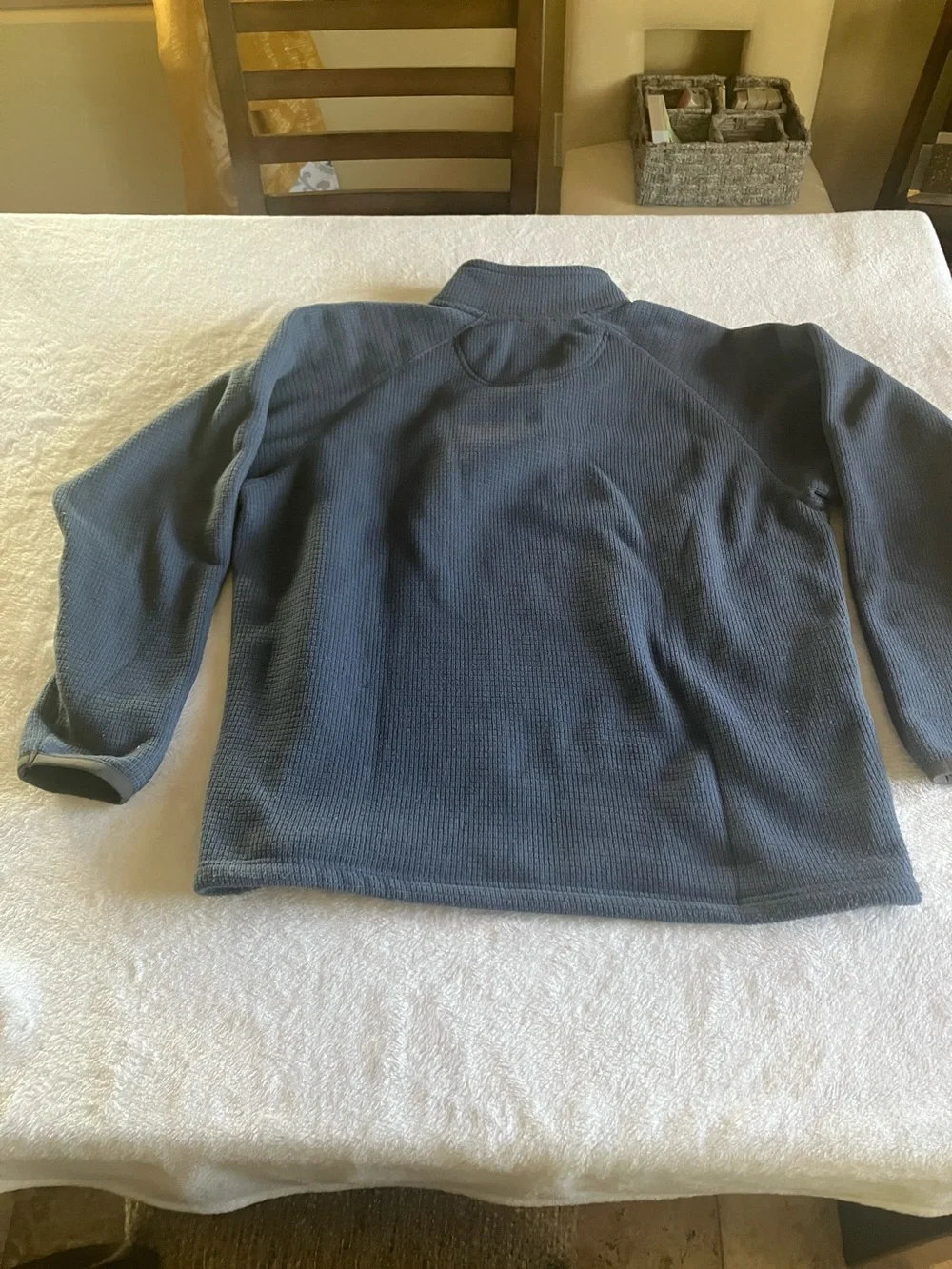 The North Face Men’s Navy Blue Quarter-Zip Fleece Pullover